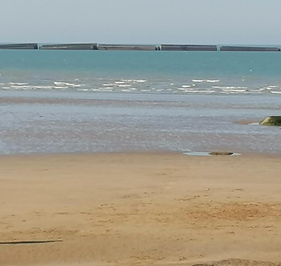 Campagne Proche Bayeux Et Plages Du Debarquement. Crouay Екстер'єр фото